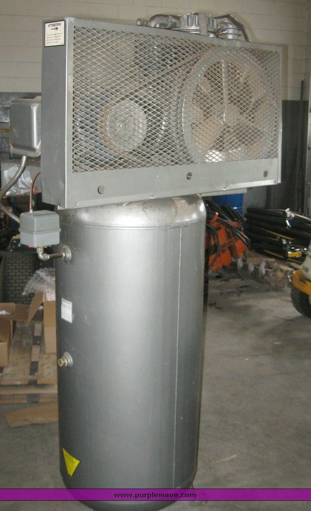 image for item 6552 Stationary industrial air compressor
