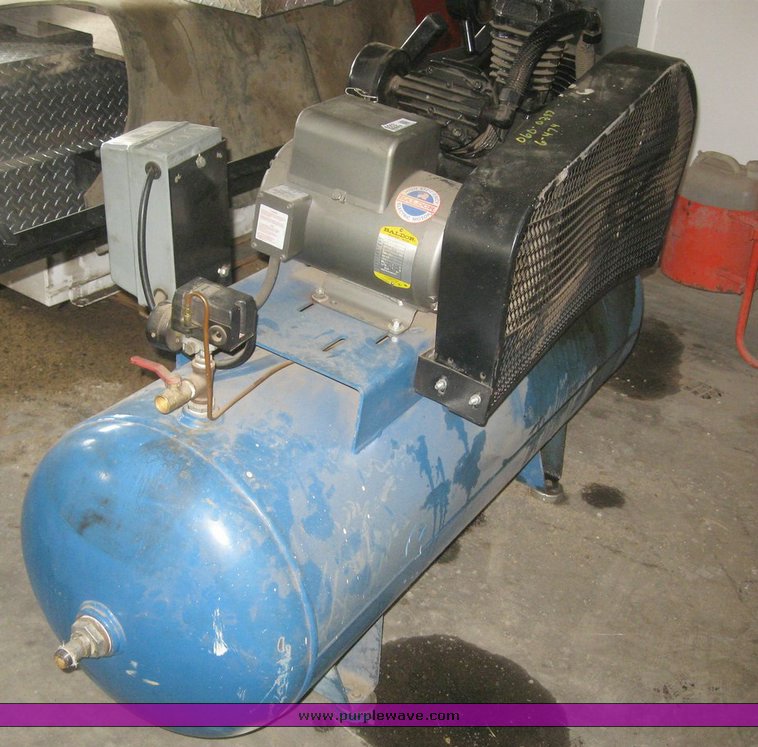 image for item 6553 1997 Puma stationary air compressor