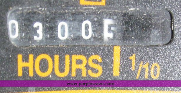 image for item 6554 2003 Cub Cadet 3204 riding mower