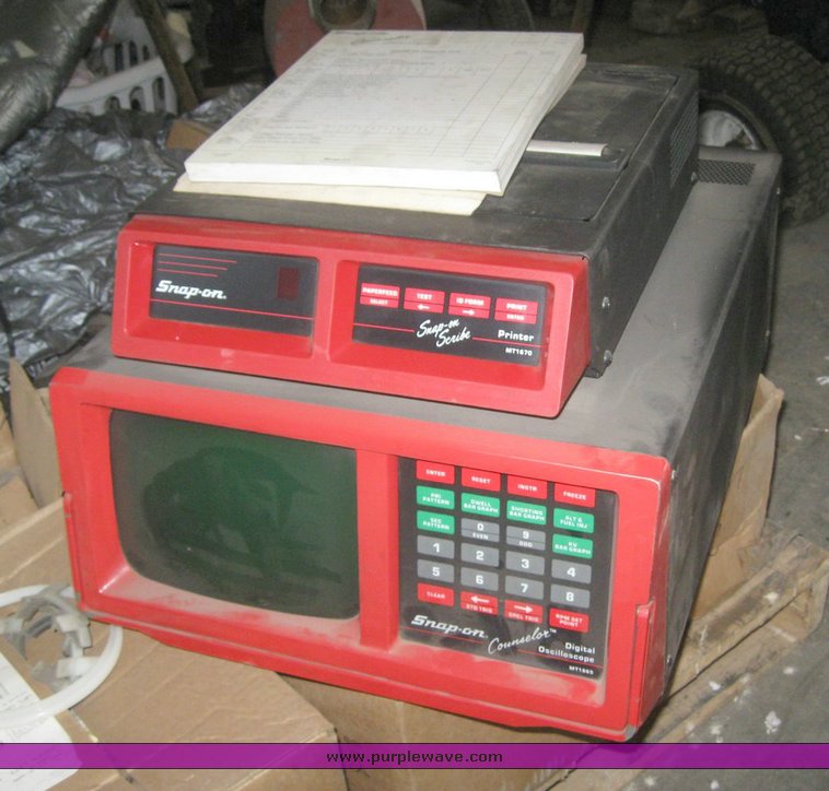 image for item 6556 1998 Snap-On MT1665 oscilloscope