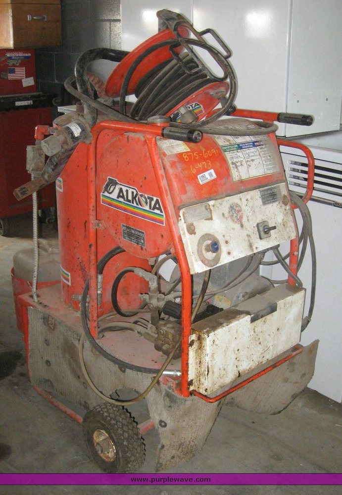 image for item 6560 2001 Alkota portable pressure washer