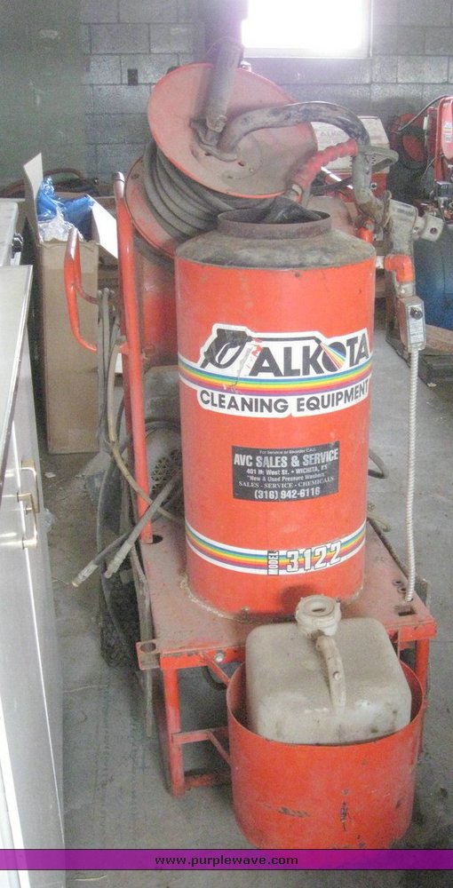 image for item 6560 2001 Alkota portable pressure washer