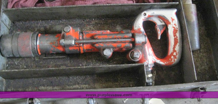 image for item 6562 1990 Chicago pneumatic hammer sinker drill