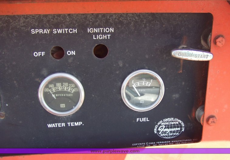 image for item 7076 1985 Ferguson SP912 pneumatic roller