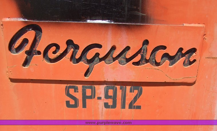 image for item 7076 1985 Ferguson SP912 pneumatic roller