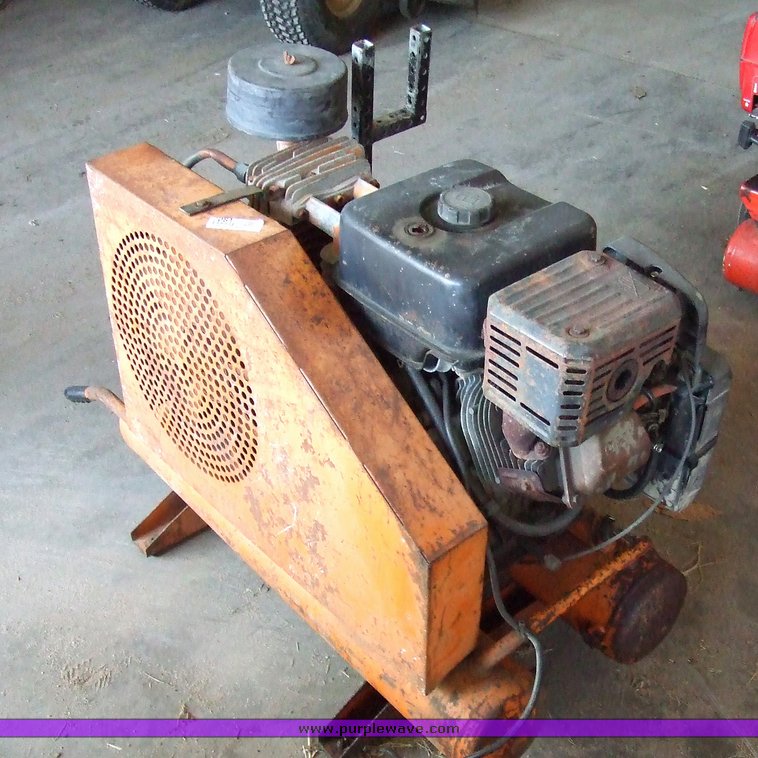 image for item 7081 1994 American portable air compressor