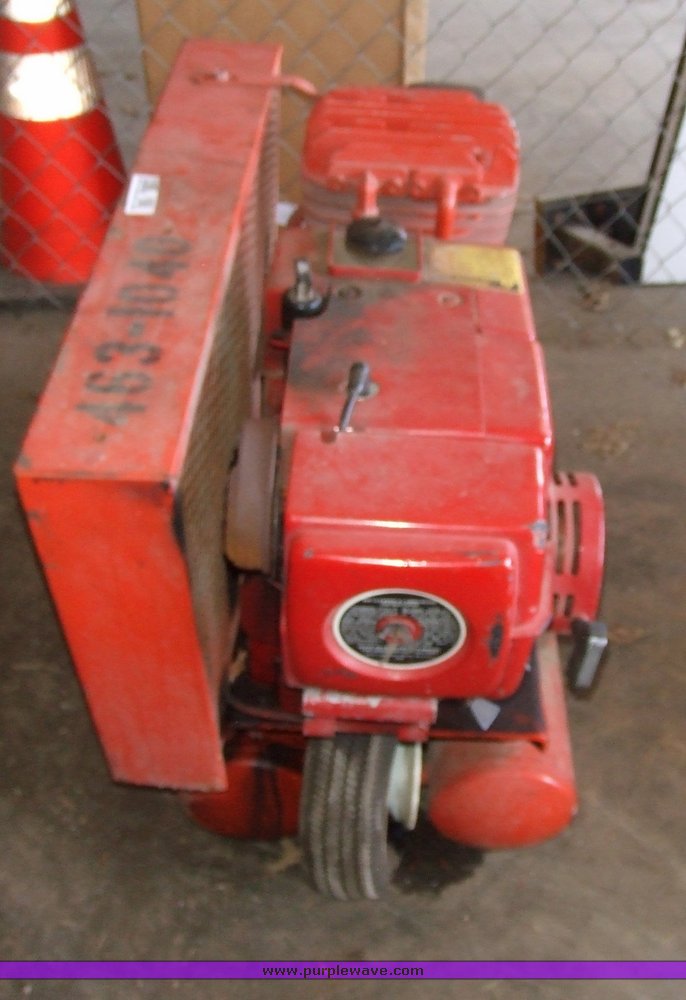 image for item 7082 1990 Industrial portable air compressor