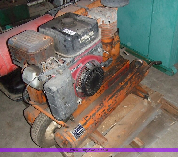 image for item 7085 1994 American portable air compressor