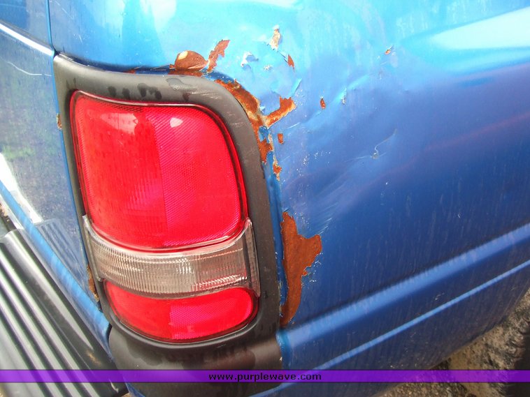 image for item 7091 1999 Dodge Ram 1500 pickup