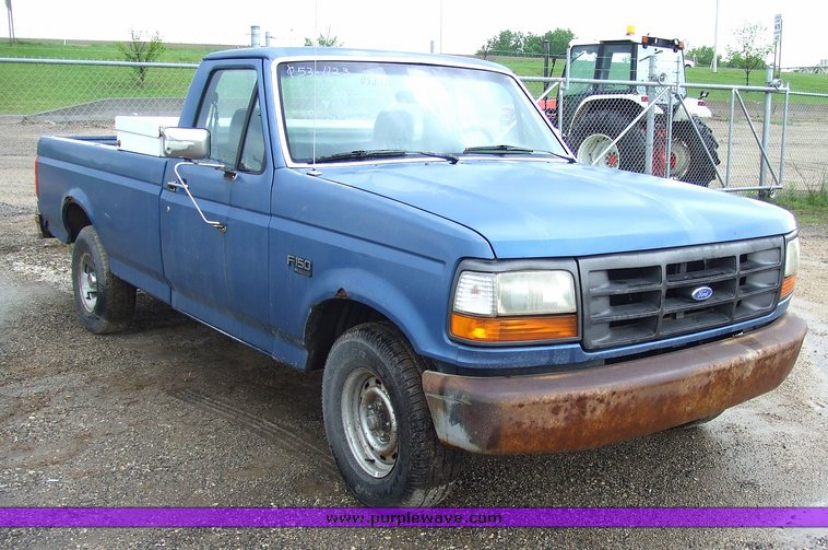 image for item 7093 1993 Ford F150 pickup