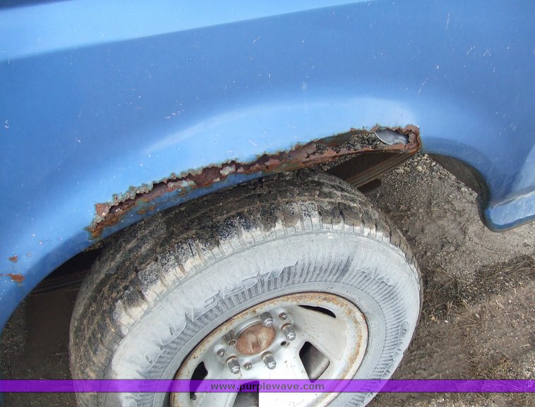 image for item 7093 1993 Ford F150 pickup