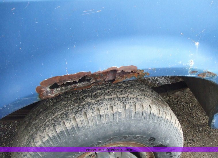 image for item 7093 1993 Ford F150 pickup