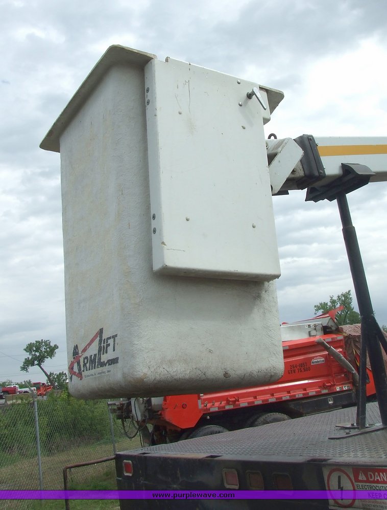 image for item 7095 1994 Ford F700F bucket truck