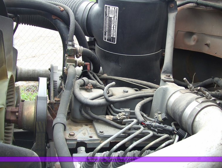 image for item 7095 1994 Ford F700F bucket truck