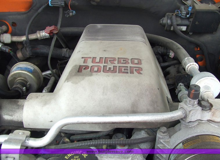 image for item 7096 1999 Chevrolet C2500 pickup with utility bed