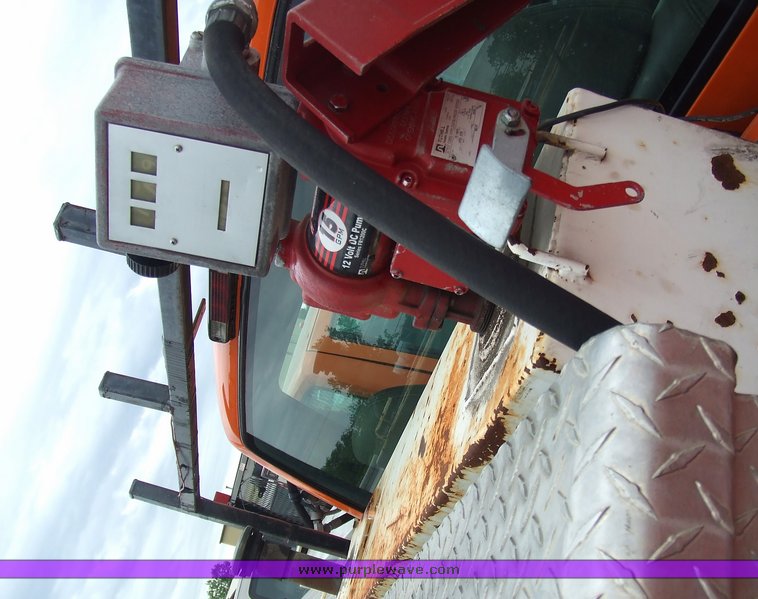 image for item 7097 1999 Chevrolet C2500 pickup