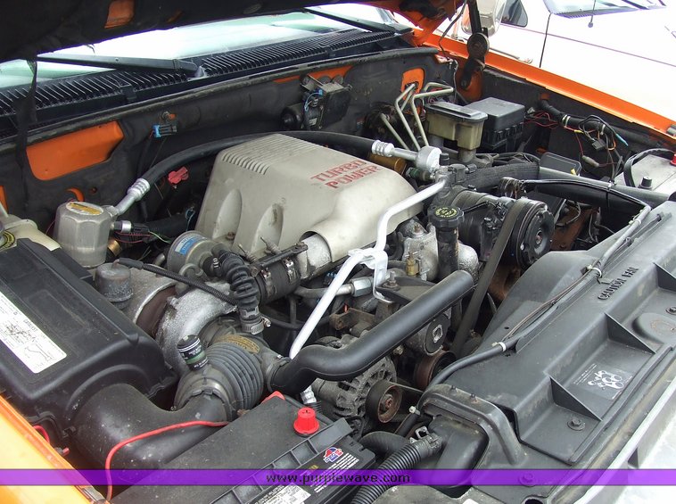 image for item 7098 1999 Chevrolet C2500 pickup