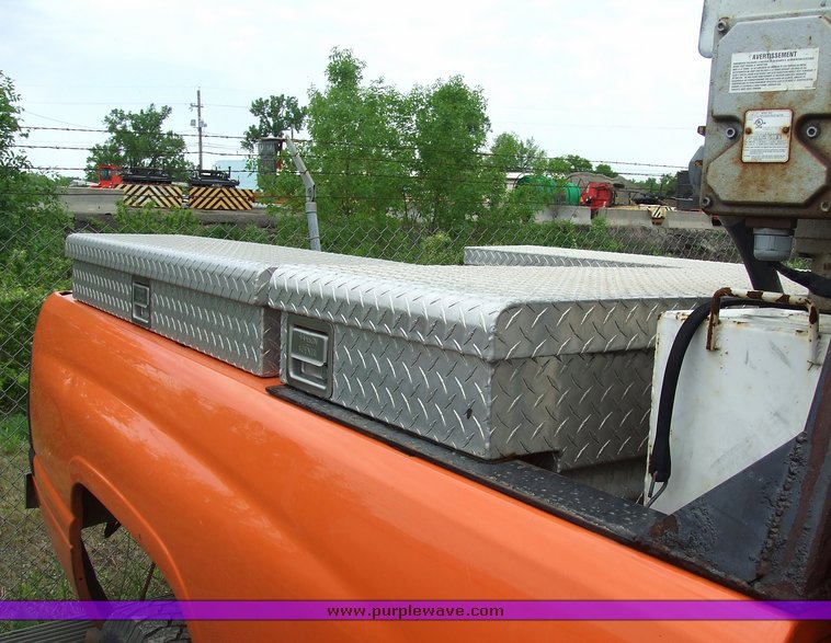 image for item 7100 2001 Dodge Ram 2500 pickup