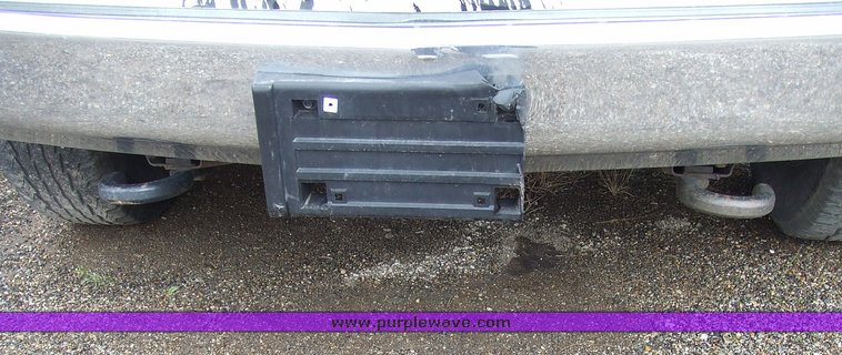 image for item 7101 1992 Chevrolet C2500 utility bed pickup