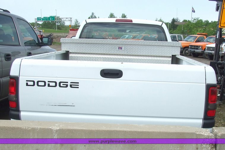 image for item 7102 2001 Dodge Ram 1500 pickup