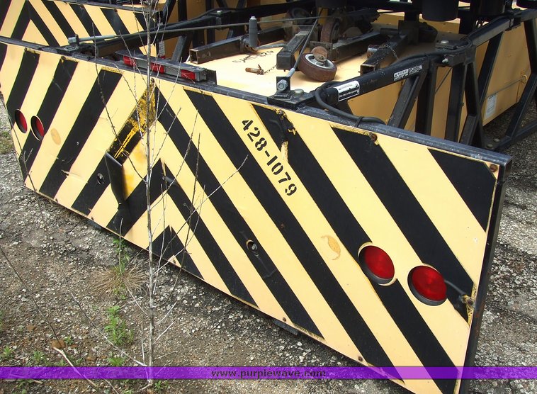 image for item 7105 1999 Enabs truck mounted energy absorption crash attenuator