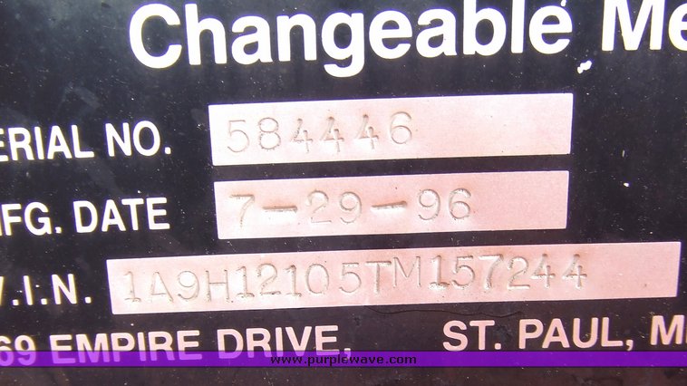 image for item 7107 1996 Addco trailer-mounted variable message board