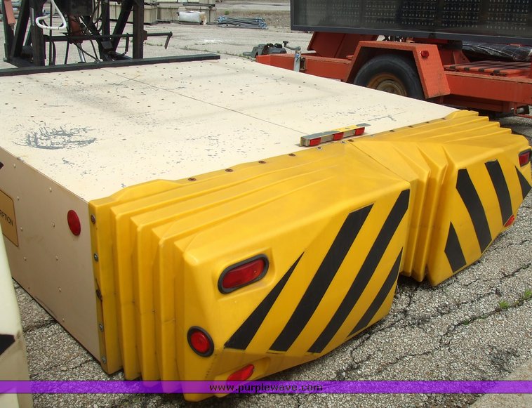 image for item 7108 1996 Enabs truck mounted energy absorption crash attenuator