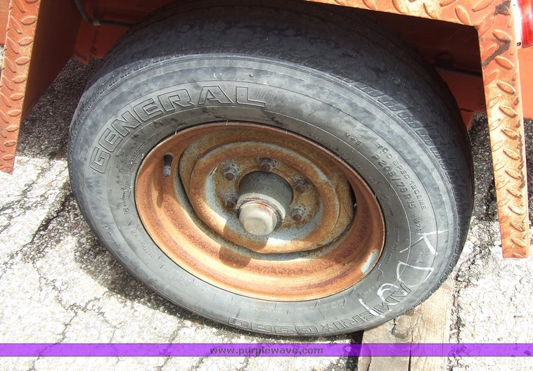 image for item 7109 2001 Ver-mac trailer-mounted variable message board