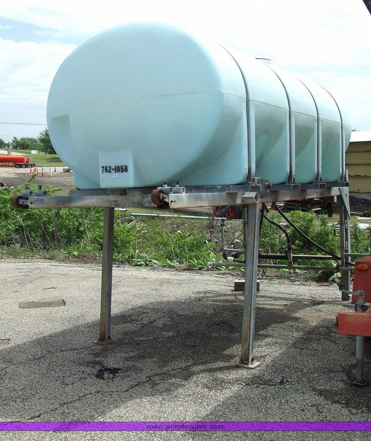 image for item 7111 1998 Force America anti-ice tank