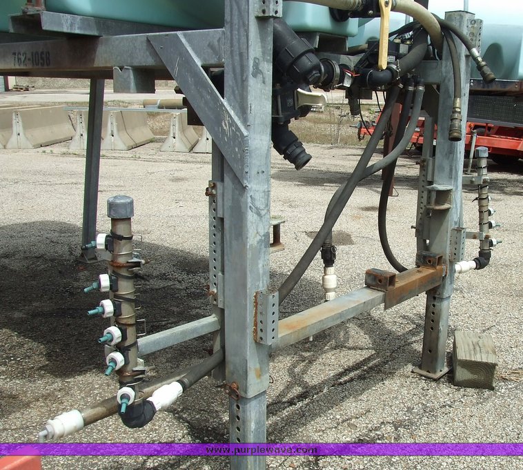 image for item 7111 1998 Force America anti-ice tank