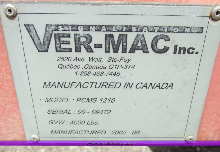 image for item 7114 2000 Ver-Mac trailer-mounted variable message board