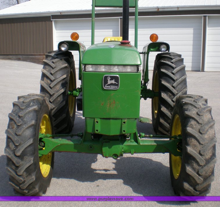 image for item 1201 1986 John Deere 2350 MFWD tractor