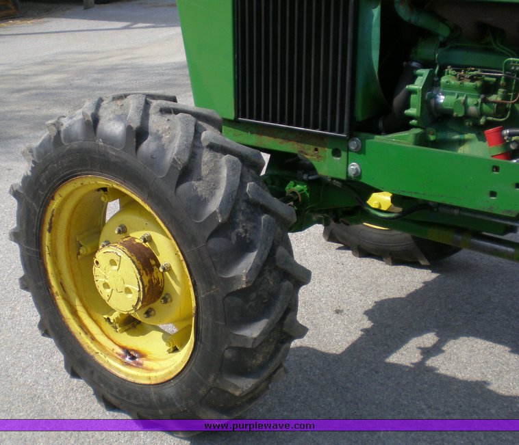 image for item 1201 1986 John Deere 2350 MFWD tractor