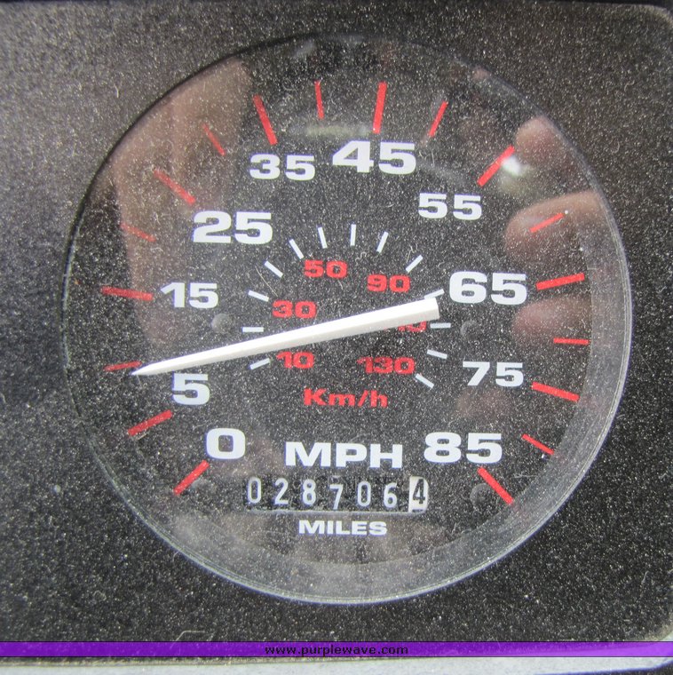 image for item 3115 2003 Thomas 65 passenger school bus