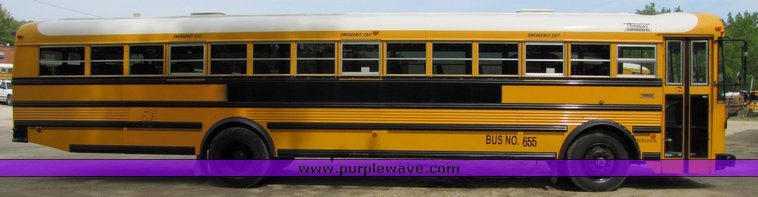 image for item 3116 2001 Thomas 83 passenger school bus