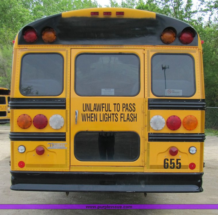 image for item 3116 2001 Thomas 83 passenger school bus