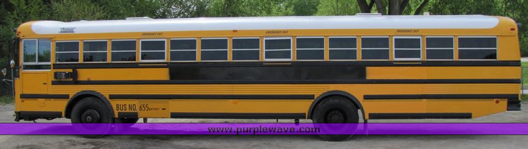 image for item 3116 2001 Thomas 83 passenger school bus