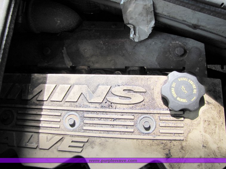 image for item 3116 2001 Thomas 83 passenger school bus