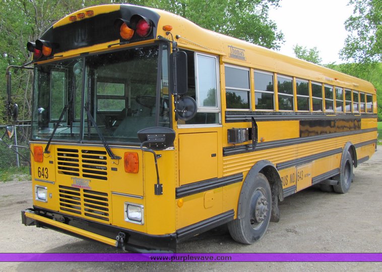image for item 3117 2001 Thomas 65 passenger school bus