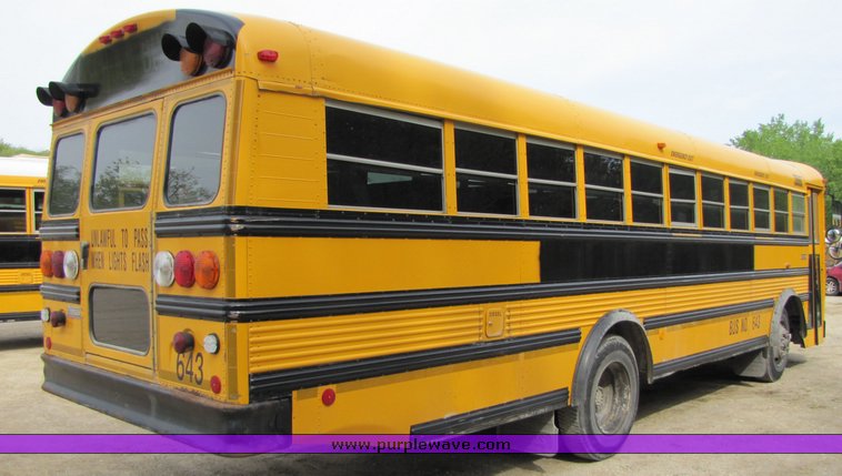 image for item 3117 2001 Thomas 65 passenger school bus