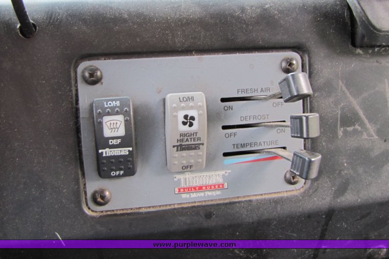 image for item 3117 2001 Thomas 65 passenger school bus