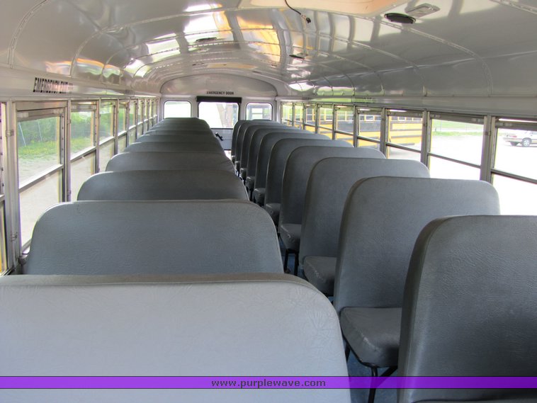 image for item 3117 2001 Thomas 65 passenger school bus