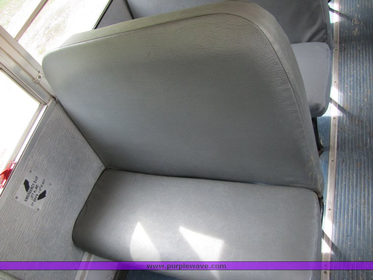 image for item 3117 2001 Thomas 65 passenger school bus