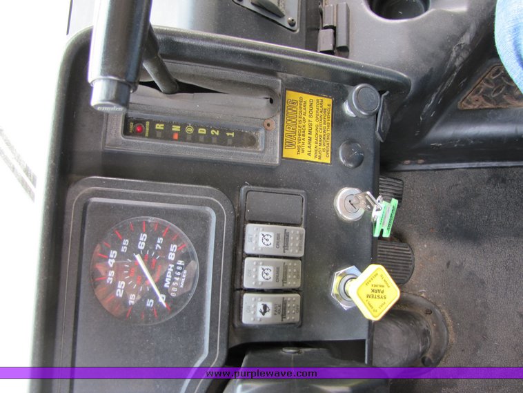 image for item 3118 2001 Thomas School Bus with wheel chair lift