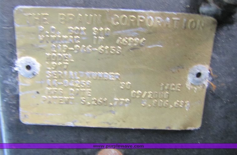 image for item 3118 2001 Thomas School Bus with wheel chair lift