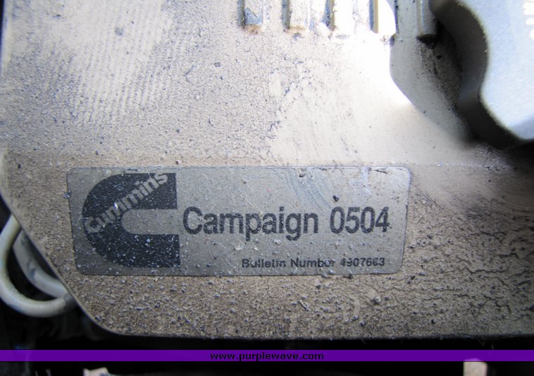 image for item 3118 2001 Thomas School Bus with wheel chair lift