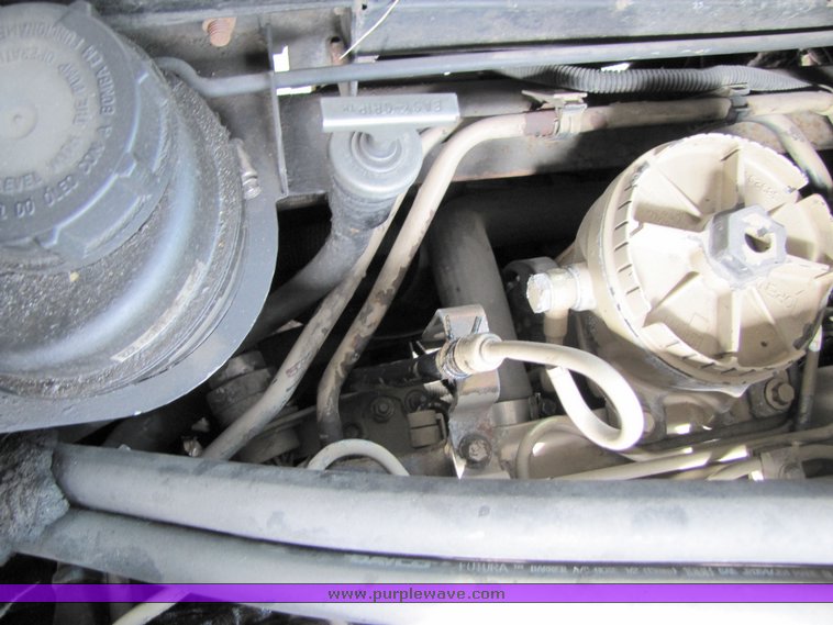 image for item 3118 2001 Thomas School Bus with wheel chair lift