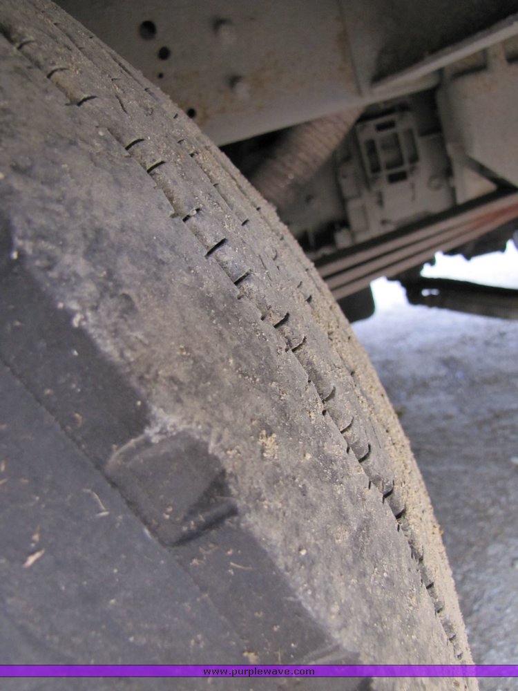 image for item 3118 2001 Thomas School Bus with wheel chair lift