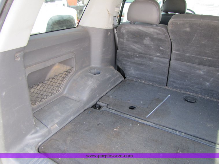 image for item 3134 2005 Ford Explorer