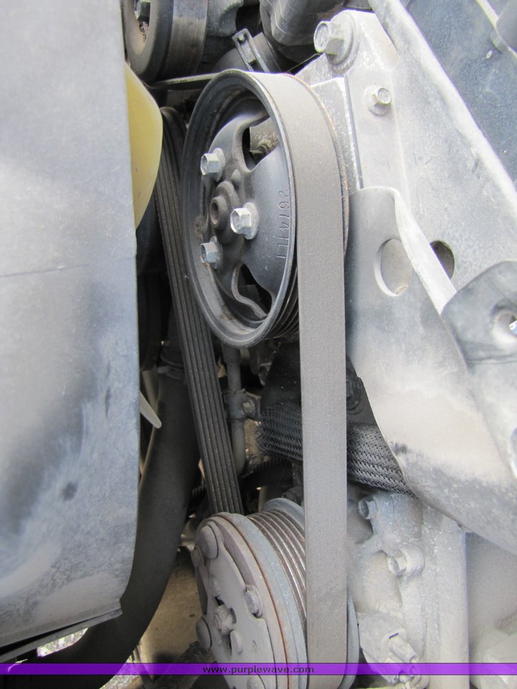 image for item 3134 2005 Ford Explorer